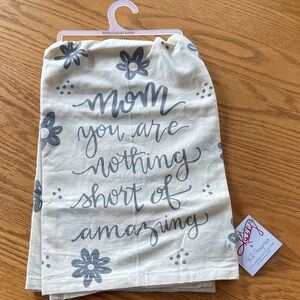 NEW Amazing Mom Kitchen Towel by Primitives by Kathy 🌺